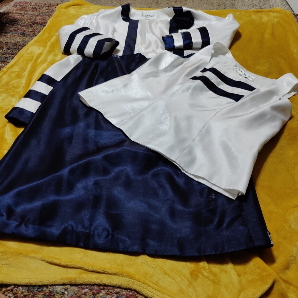 Massini White and Navy Outfit - Picture 2 of 12